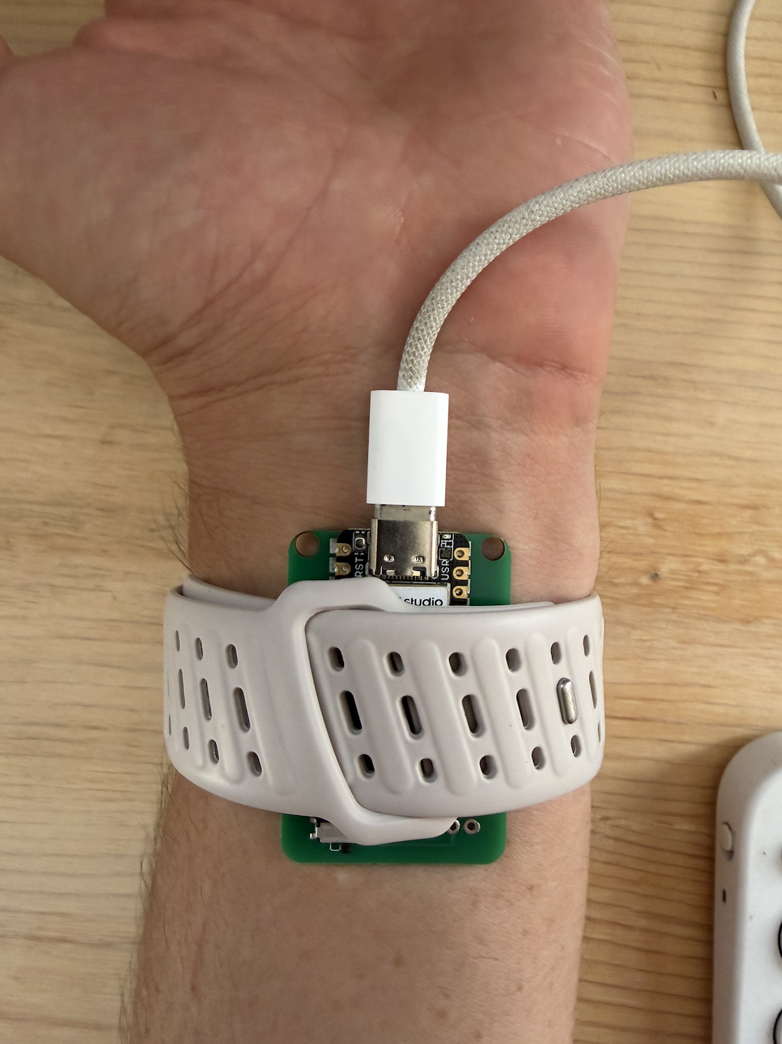 Heart-rate-monitor-on-wrist.png